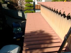 安曇野市の物置/折板 屋根塗装 前画像