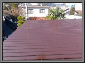 安曇野市の物置/折半屋根塗装　2回目の塗装工事画像