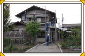 松本市の住宅/外壁塗装/木部塗装/屋根塗装　仮説足場設置工事画像