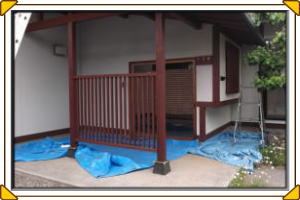 松本市の住宅/外壁/木部塗装　柱木部塗装工事画像