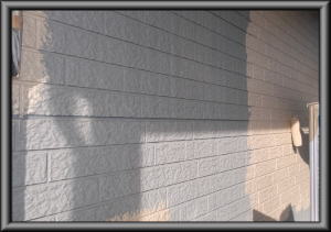 安曇野市の住宅/外壁塗装　上塗1回目塗装工事画像