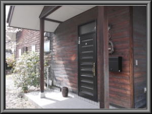 池田町の住宅/外壁木板塗装工事前画像