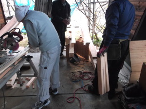北安曇郡池田町の住宅/ウッドデッキ改装　すのこ板材料加工工事