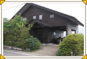 池田町の住宅/外壁木板塗装工事完成画像.4