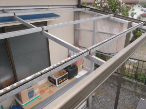 松本市のテラス ポリカ波板（タキロン） 撤去工事画像.2