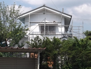 松本市の住宅/外壁塗装　下塗り塗装画像