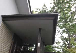 松本市の住宅/外壁塗装　雨樋交換工事後画像.1