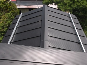 大町市の住宅/屋根葺き替え（カバー工法）重ね張り　２階小屋根ガルバリウム鋼板立て平葺工事画像
