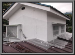 安曇野市の住宅/外壁塗装　下塗り塗装工事画像