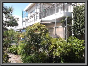 松本市の住宅/外壁塗装　仮設足場設置工画像