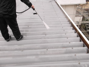 松本市の住宅/折板 屋根（遮熱）塗装 高圧洗浄 画像