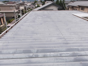 松本市の住宅/折板 屋根（遮熱）塗装 前画像