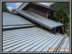 安曇野市の住宅/1F 屋根塗装　雨樋塗装　破風塗装工事 前画像