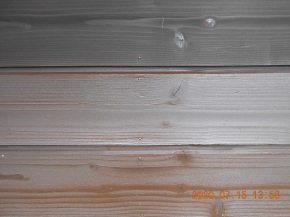 長野県安曇野市の住宅/外壁木板塗装　上塗り2回目塗装 画像.1