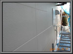 安曇野市の住宅/外壁塗装西側　上塗塗装工事完了画像