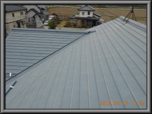 安曇野市の住宅/屋根塗装（艶消し塗料）工事前.5画像