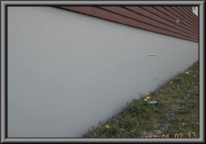 安曇野市の住宅/外壁木板塗装　上塗り1回目塗装工事画像