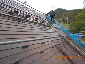 安曇野市の住宅/トタン屋根塗装　高圧洗浄工事画像