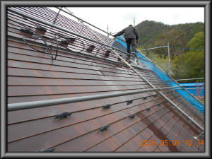 安曇野市の住宅/トタン屋根塗装　高圧洗浄工事画像