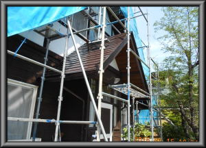 安曇野市の住宅/1F.トタン屋根塗装　破風塗装工事画像.1
