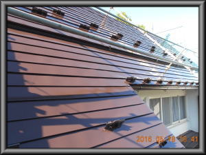安曇野市の住宅/トタン屋根塗装　2回目塗装工事画像.1
