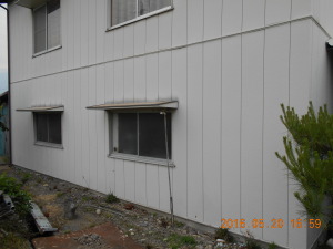 安曇野市の倉庫/外壁サイディング塗装工事前画像.1