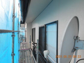 長野県 安曇野市の住宅/2F 外壁塗装 養生撤去工事 画像.1
