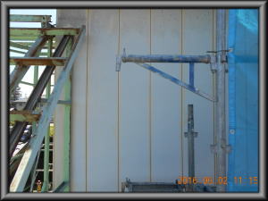 安曇野市の倉庫/外壁サイディング塗装　溝塗装工事画像.1