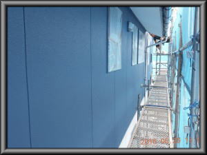 安曇野市の住宅/外壁塗装2Ｆ　上塗２回目の塗装工事画像