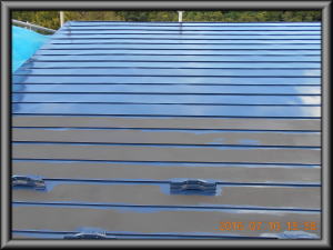 安曇野市の住宅/屋根塗装　上塗１回目の塗装工事画像.1