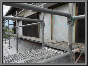 安曇野市の住宅/外壁塗装 ;養生工事画像.1