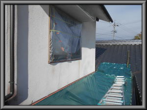 安曇野市の住宅/外壁塗装　養生工事画像