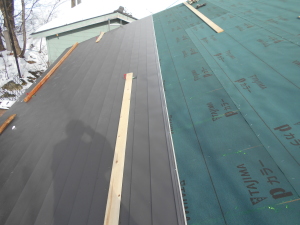 住宅/屋根葺き替え　ガルバリウム鋼板横平葺き工事画像
