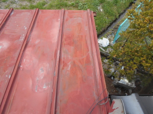 安曇野市の住宅/トタン屋根塗装工事前画像.1