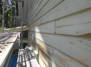安曇野市の住宅/外壁木板塗装　ケレン工事画像