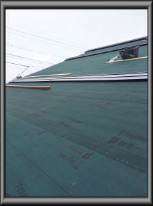 安曇野市の住宅/屋根葺き替え 防水シート張り工事画像.1