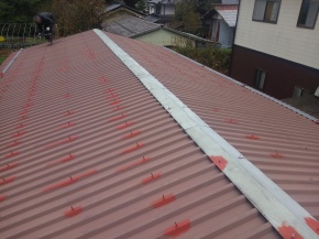 安曇野市の物置/折板 屋根塗装 錆止め塗装 画像.1