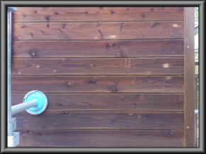 安曇野市の住宅/外壁 木板塗装　下塗り塗装工事画像
