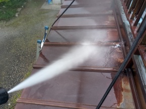 長野県安曇野市南穂高の住宅/トタン屋根塗装高圧洗浄工事 画像